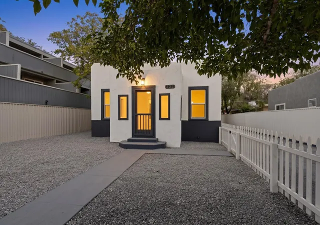 Photo 1 of Single family home for sale at 322 Princeton Dr Se, Albuquerque, NM 87106 | MLS# 1105991 | Listing updated on 2026-08-26