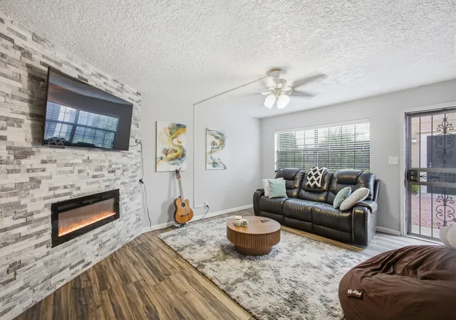 3rd image of 6041 Sequoia Rd Nw #C13, Albuquerque, NM 87120 | MLS# 1106004