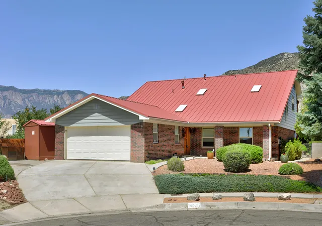 Photo 1 of Single family home for sale at 2712 Eastridge Dr Ne, Albuquerque, NM 87112 | MLS# 1106017 | Listing updated on 2026-08-23