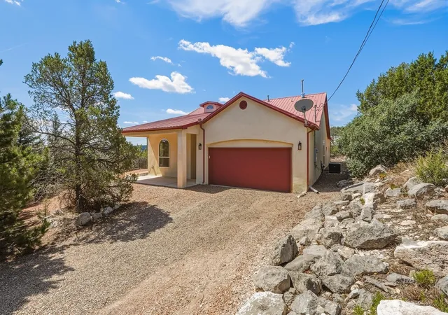 Homes for sale in Edgewood, NM | 50 Steeplechase Dr, Edgewood, NM 87015 | MLS# 1106036
