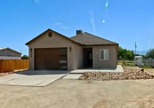 2nd image of 8 Servis Farm Rd # A, Los Lunas, NM 87031 | MLS# 1106043