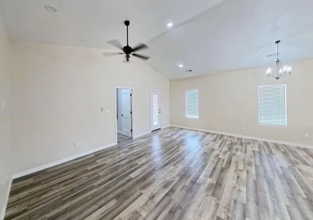 3rd image of 8 Servis Farm Rd # A, Los Lunas, NM 87031 | MLS# 1106043