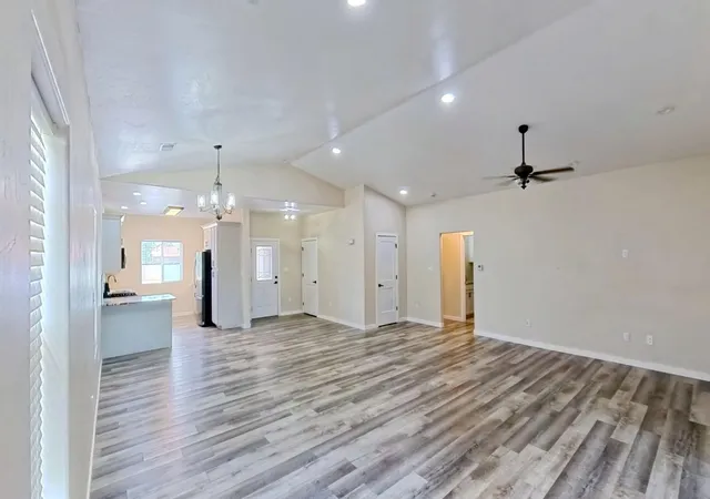 4th image of 8 Servis Farm Rd # A, Los Lunas, NM 87031 | MLS# 1106043