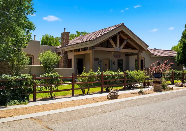Photo 1 of Sale Pending at 1508 Douglas Macarthur Rd Nw, Albuquerque, NM 87107 | MLS# 1106062 | Listing updated on 2026-08-18