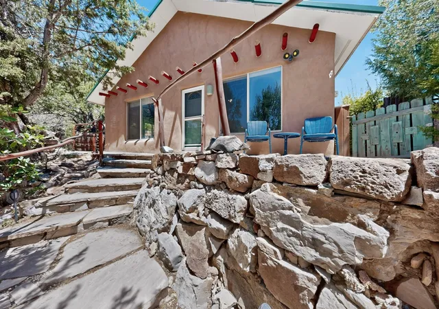 Photo 1 of Sale Pending at 21 Ojitos Pl, Jemez Springs, NM 87025 | MLS# 1106065 | Listing updated on 2026-08-27