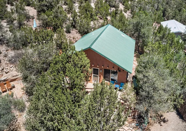 2nd image of 21 Ojitos Pl, Jemez Springs, NM 87025 | MLS# 1106065