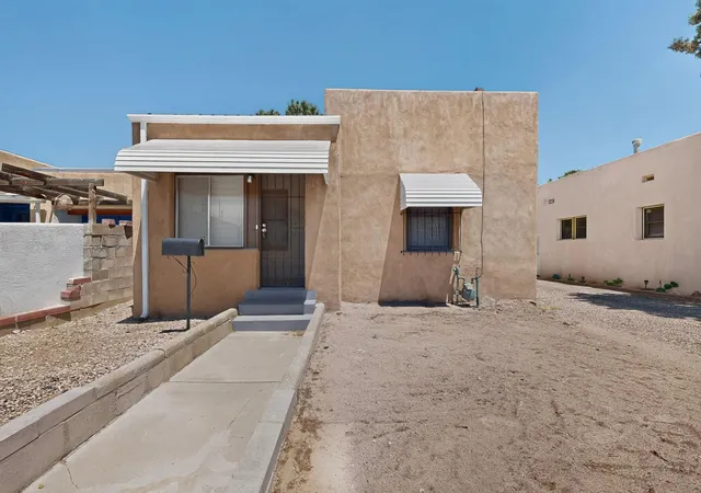 Photo 2 of Sale Pending at 414 8th Street Nw, Albuquerque, NM 87102 | MLS# 1106096 | Listing updated on 2026-08-20