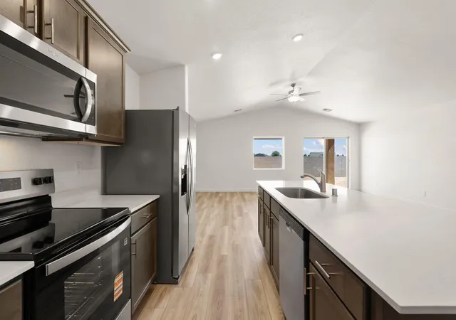 5th image of 818 Calle De Las Rosas, Belen, NM 87002 | MLS# 1106183