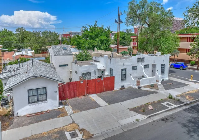 Photo 1 of Sale Pending at 905 Coal Ave Sw, Albuquerque, NM 87102 | MLS# 1106191 | Listing updated on 2026-08-27