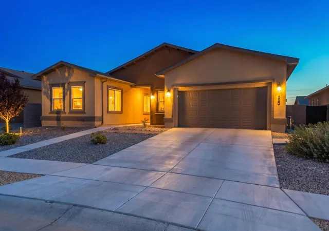 Homes for sale in Los Lunas, NM | 520 Pecos River Rd Sw, Los Lunas, NM 87031 | MLS# 1106218