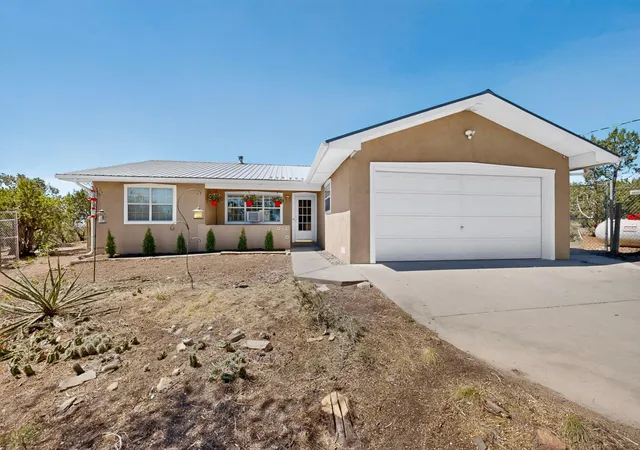 Homes for sale in Edgewood, NM | 59 W Willard Rd, Edgewood, NM 87015 | MLS# 1106239
