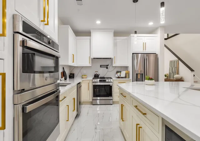Photo 3 of Single family home for sale at 1136 Turner Dr NE, Albuquerque, NM 87123 | MLS# 1106265 | Listing updated on 2026-08-15