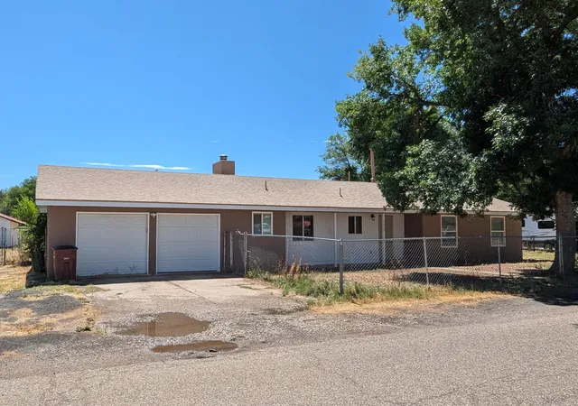 Photo 1 of Sale Pending at 1935 El Dorado Loop, Bosque Farms, NM 87068 | MLS# 1106292 | Listing updated on 2026-08-21