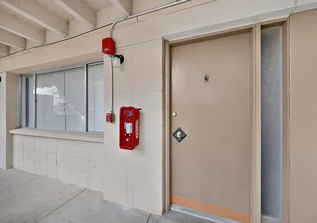 Photo 4 of Condo for sale at 1100 Alvarado Dr SE #202, Albuquerque, NM 87108 | MLS# 1106277 | Listing updated on 2026-08-18