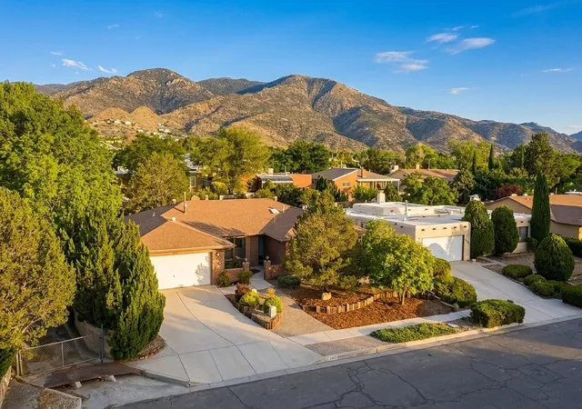 3rd image of 4112 Blue Ridge Pl Ne, Albuquerque, NM 87111 | MLS# 1106314