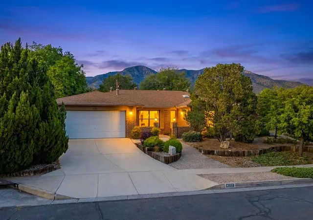 5th image of 4112 Blue Ridge Pl Ne, Albuquerque, NM 87111 | MLS# 1106314