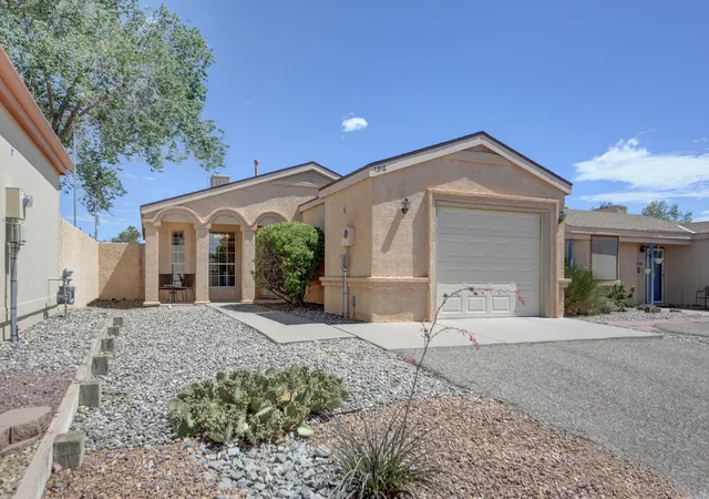 Homes for sale in Rio Rancho, NM | 1316 Rebecca Rd Ne, Rio Rancho, NM 87144 | MLS# 1106317