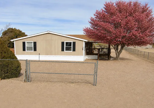 1st image of 309 10th Ave Sw, Rio Rancho, NM 87124 | MLS# 1106328