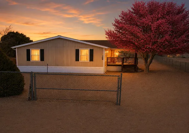 2nd image of 309 10th Ave Sw, Rio Rancho, NM 87124 | MLS# 1106328