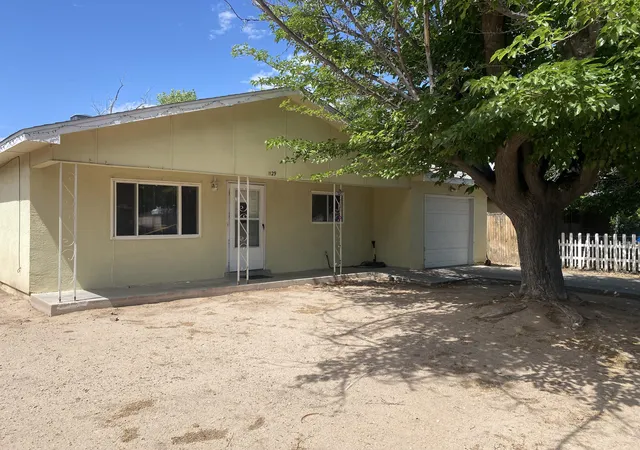 Homes for sale in Los Lunas, NM | 1129 Pine Ct Se, Los Lunas, NM 87031 | MLS# 1106247