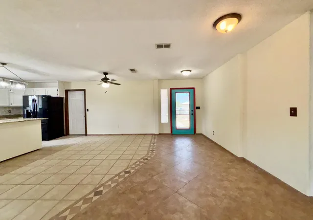 Homes for sale in Los Lunas, NM | 2 Don Juan Dr, Los Lunas, NM 87031 | MLS# 1106350