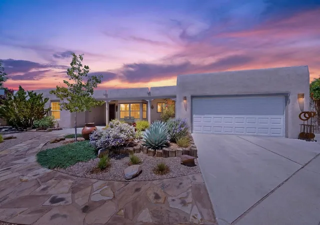 1st image of 1425 Crestview Dr Sw, Los Lunas, NM 87031 | MLS# 1106362