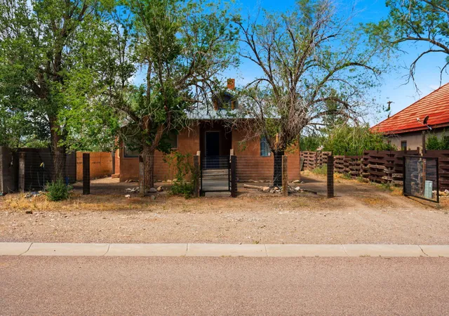 Homes for sale in Magdalena, NM | 708 S Spruce St, Magdalena, NM 87825 | MLS# 1106384