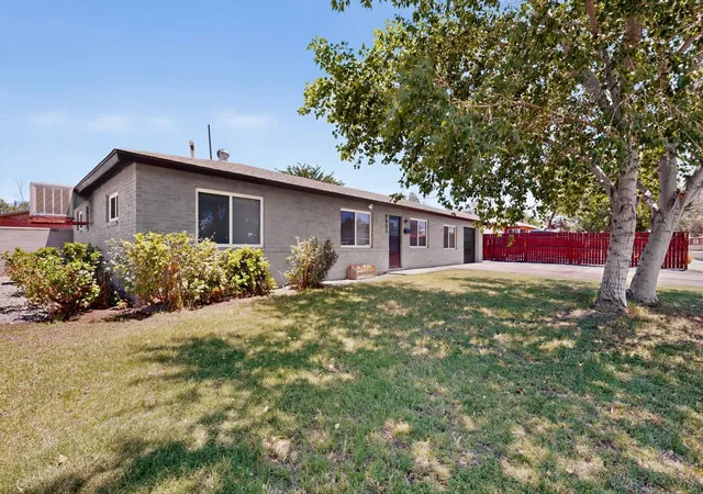 Photo 4 of Single family home for sale at 8803 Los Arboles Ave NE, Albuquerque, NM 87112 | MLS# 1106398 | Listing updated on 2026-08-29