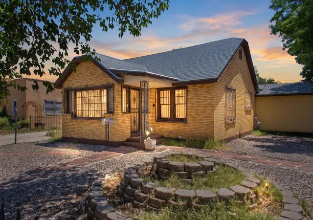 2nd image of 600 N Third St, Belen, NM 87002 | MLS# 1106402