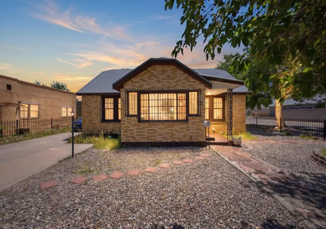 4th image of 600 N Third St, Belen, NM 87002 | MLS# 1106402