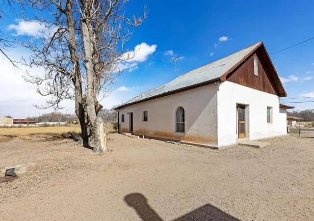 Homes for sale in Belen, NM | 919 Gabaldon Rd, Belen, NM 87002 | MLS# 1106485