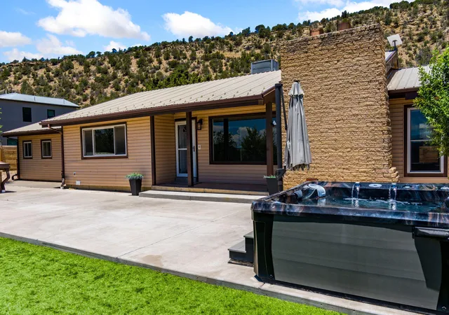 Homes for sale in Tijeras, NM | 111 Rincon Loop Rd, Tijeras, NM 87059 | MLS# 1106522