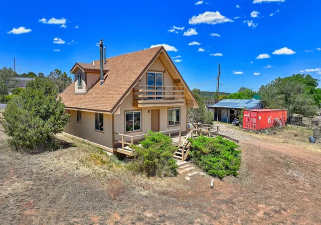 Homes for sale in Tijeras, NM | 8 Troxel Ln, Tijeras, NM 87059 | MLS# 1106524