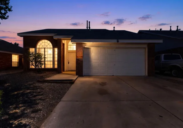 Homes for sale in Los Lunas, NM | 19 Buckbrush Pl, Los Lunas, NM 87031 | MLS# 1106539