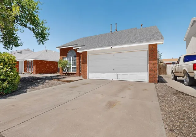 Homes for sale in Los Lunas, NM | 19 Buckbrush Pl, Los Lunas, NM 87031 | MLS# 1106539
