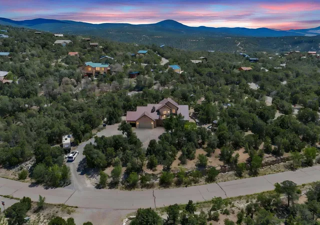 Homes for sale in Tijeras, NM | 2 Tablazon Valley Dr, Tijeras, NM 87059 | MLS# 1106572
