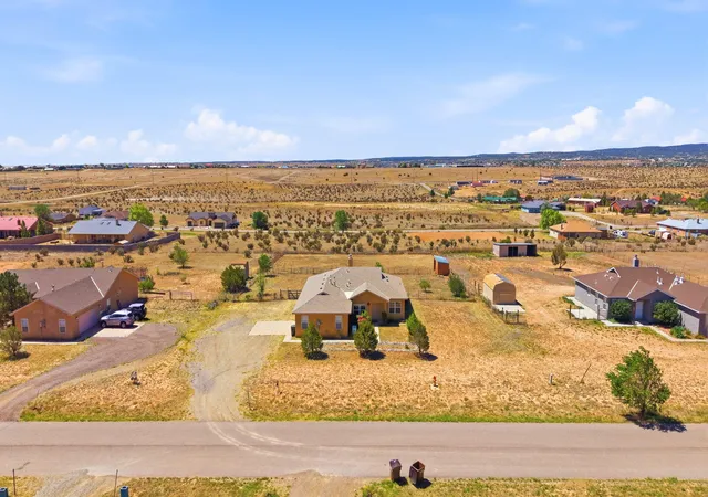 Photo 3 of Single family home for sale at 60 Evening Star Loop, Edgewood, NM 87015 | MLS# 1106578 | Listing updated on 2026-08-28