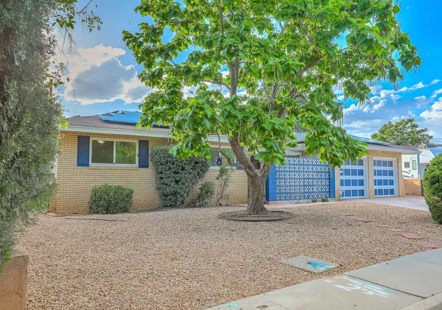 Photo 1 of Single family home for sale at 2905 Claremont Pl Ne, Albuquerque, NM 87110 | MLS# 1106581 | Listing updated on 2026-08-06