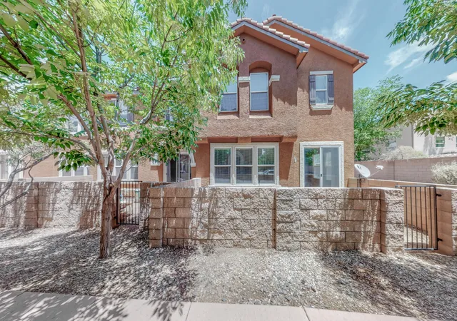 Homes for sale in Albuquerque, NM | 601 Menaul Blvd Ne #3104, Albuquerque, NM 87107 | MLS# 1106590