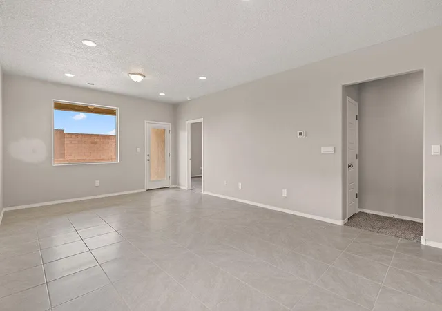 Homes for sale in Los Lunas, NM | 4 El Nido Ct Sw, Los Lunas, NM 87031 | MLS# 1106596