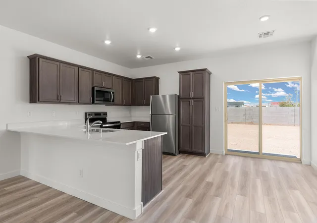 3rd image of 841 Calle De Las Rosas Sw, Belen, NM 87002 | MLS# 1106607