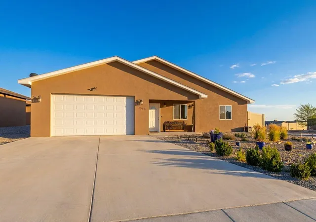 3rd image of 1368 Bluejay Cir, Farmington, NM 87401 | MLS# 1106620