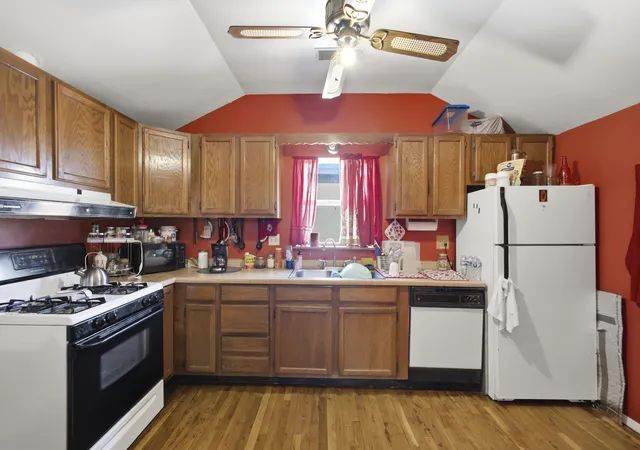 Photo 4 of Sale Pending at 124 N Pershing St, Truth Or Consequences, NM 87901 | MLS# 1106550 | Listing updated on 2026-08-25