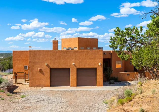 Photo 2 of Single family home for sale at 3168 Jumano Trl, Mountainair, NM 87036 | MLS# 1106628 | Listing updated on 2026-08-26