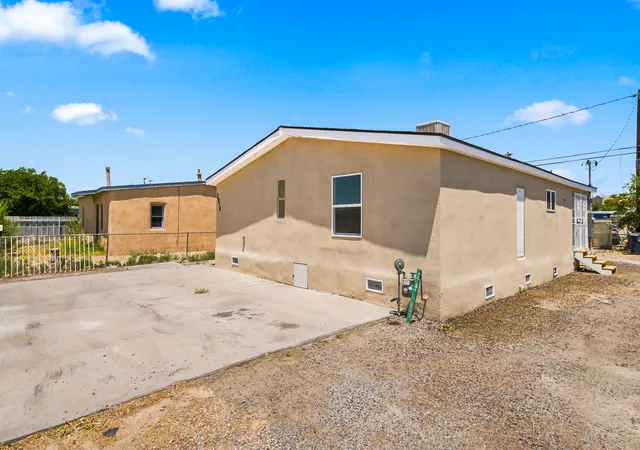Photo 1 of Manufactured home for sale at 2818 John St Se, Albuquerque, NM 87102 | MLS# 1106654 | Listing updated on 2026-09-01