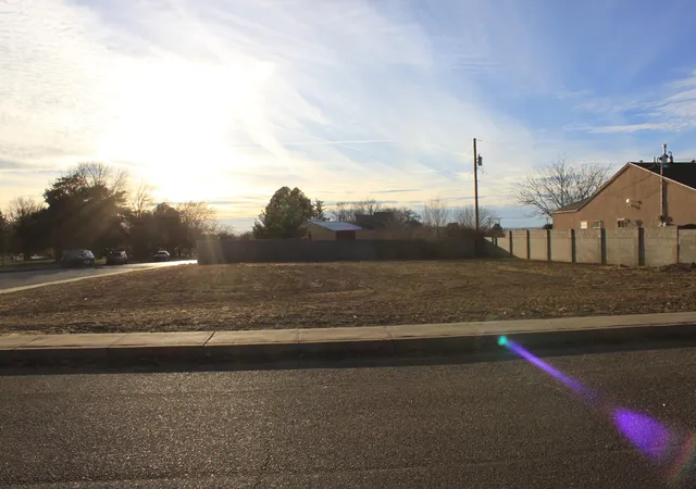 Photo 4 of Land for sale at 3801 Palomas Dr NE, Albuquerque, NM 87110 | MLS# 1106705 | Listing updated on 2026-07-21