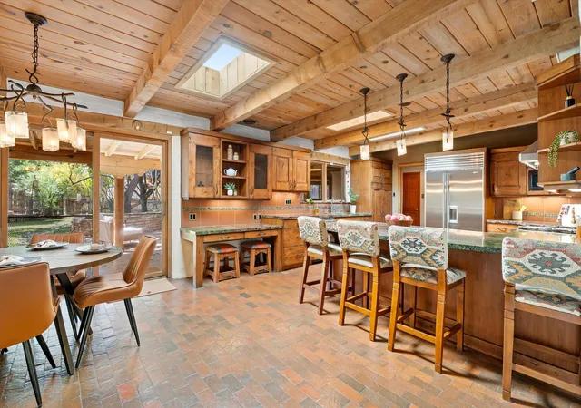 Photo 3 of Single family home for sale at 4068 Dietz Farm Cir NW, Los Ranchos, NM 87107 | MLS# 1106706 | Listing updated on 2026-08-20