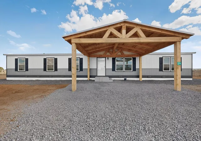 Photo 5 of Sale Pending at 29 Manzano St, Moriarty, NM 87035 | MLS# 1106721 | Listing updated on 2026-08-28