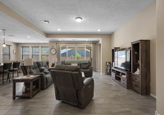 Photo 4 of Sale Pending at 3123 Walsh Loop SE, Rio Rancho, NM 87124 | MLS# 1106724 | Listing updated on 2026-08-27