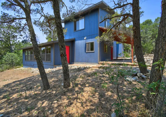 Homes for sale in Tijeras, NM | 216 Raven Rd, Tijeras, NM 87059 | MLS# 1106764